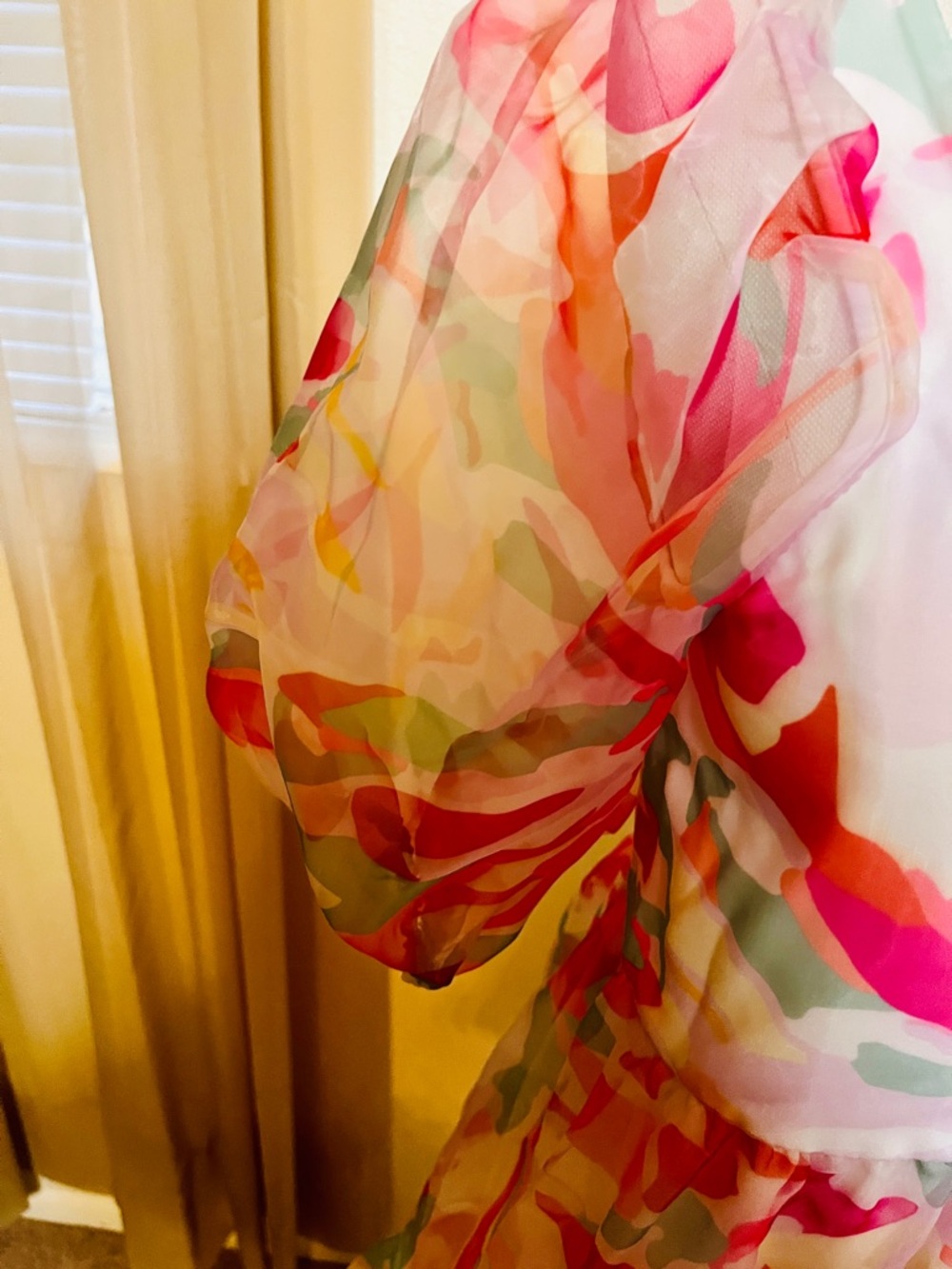 CROSBY by Mollie Burch Pink Multi Watercolor Puff-Sleeve Tunic - Picture 3 of 9